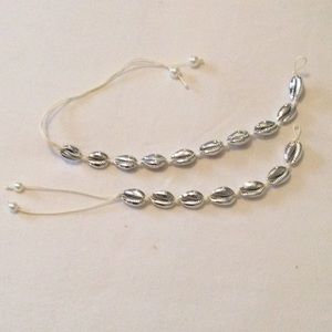 Brand New shell necklace and bracelet